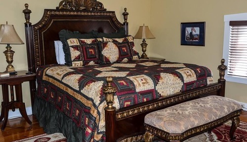 Suite (The Lincoln)