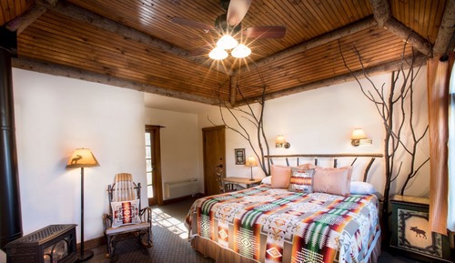 Standard Room, 1 King Bed (King Room)