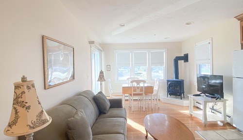 Premium Suite, 1 Queen Bed with Sofa bed, Private Bathroom, Partial Ocean View (1 Bdrm. Suite)