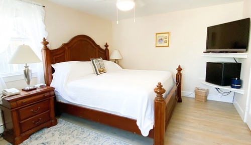 Standard Double Room, Private Bathroom (Room 113)