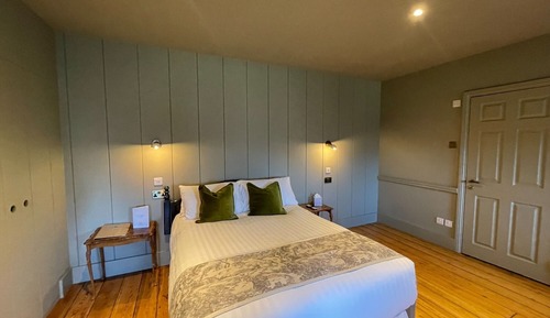 Deluxe Room, Garden View