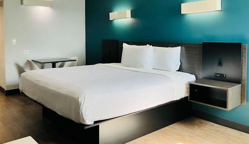 Standard Room, 1 King Bed, Non Smoking, Refrigerator & Microwave