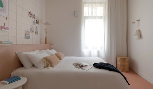 double room  with private en suite bathroom