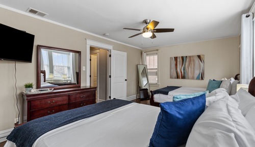 House, Multiple Beds, Kitchen, City View