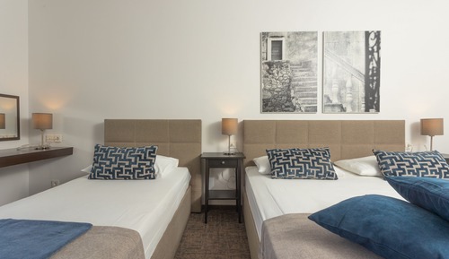 Superior double room, extra bed, sea side, balcony