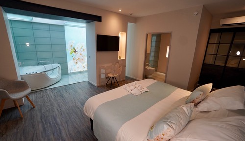 Romantic Room