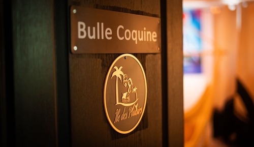 Comfort Room, 1 Queen Bed, Pool Access, Garden View