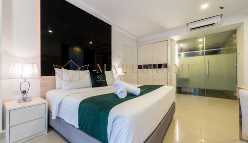 Deluxe Suite, 2 Bedrooms, Bathtub