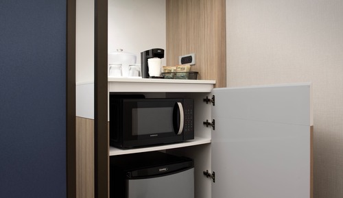 Suite, Multiple Beds, Hearing Accessible