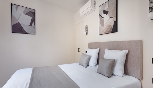 Deluxe Apartment, City View