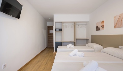 Comfort Triple Room, Balcony