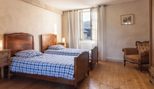 House, 2 Bedrooms, Kitchen, Courtyard Area