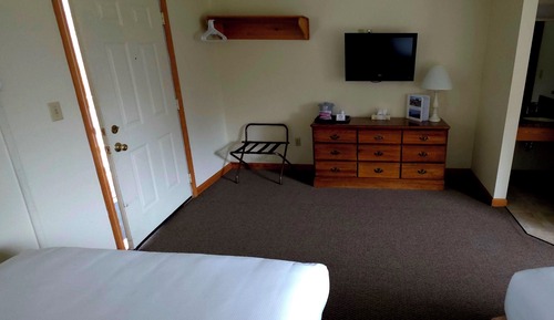 Room, 2 Queen Beds, Pets Not Allowed, Garden View (2nd Standard Floor Rooms)