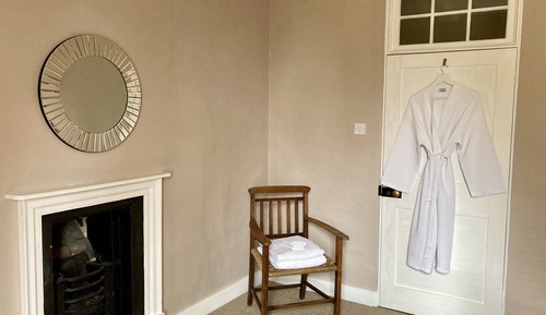 Double Room, Shared Bathroom (Grafton Room)