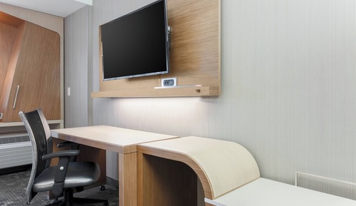 Studio, 1 King Bed with Sofa bed, Hearing Accessible