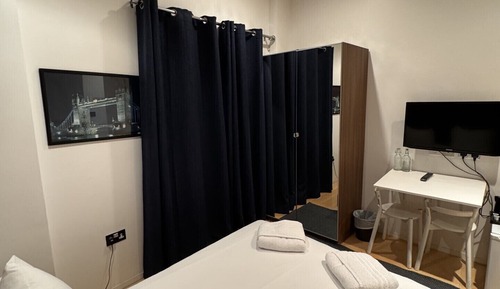 Economy Suite, Private Bathroom (Jacobson Suite)