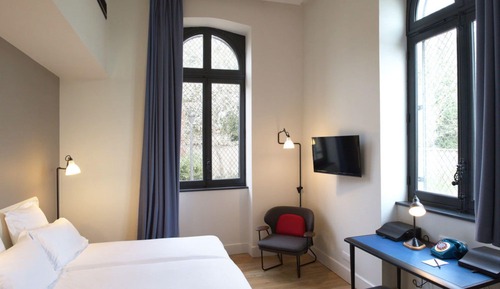 Double Room with spa access