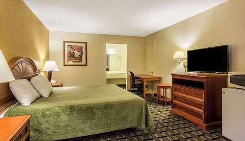 Room, 1 King Bed, Accessible, Non Smoking