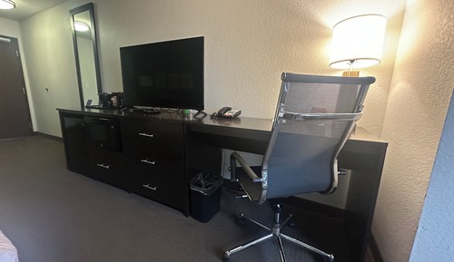 Suite, 1 King Bed with Sofa bed, Accessible, Non Smoking