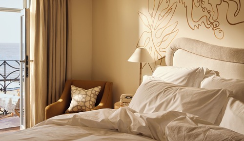 Large Guest Room with Sea View & Balcony