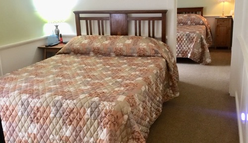 Standard Room With 2 Queen Beds, Room #7 (NO Pets)