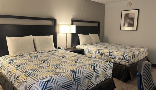 Deluxe Suite, 2 Queen Beds, Non Smoking, Refrigerator & Microwave