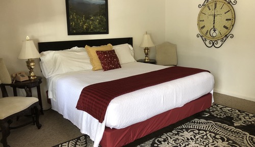 Deluxe Room, 1 King Bed