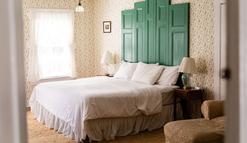 Standard Room, 1 King Bed, Bay View