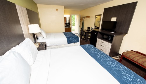 Standard Room, 2 Queen Beds, River View