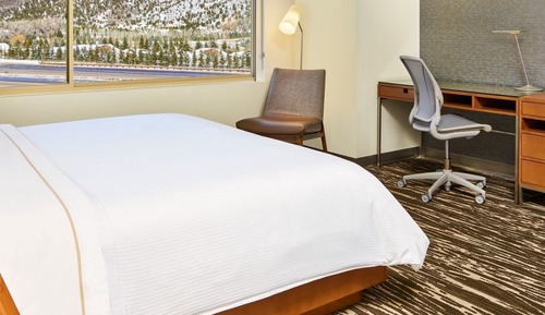 Standard Room, 1 King Bed