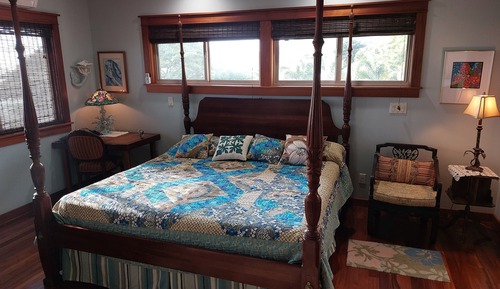 Executive Room (King Suite Double Shower, Jetted Tub,)