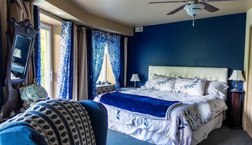 Superior Room, 1 King Bed (The Loon Room)