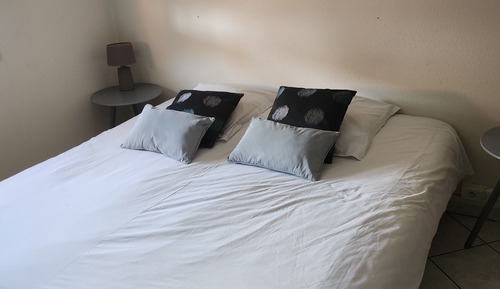 Double Room (Petite Chambre Double)