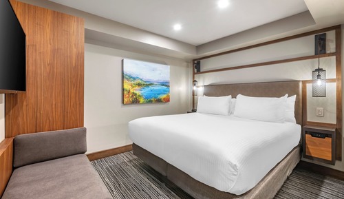 2 Bedroom - 2 Kings Suite with Sofabed