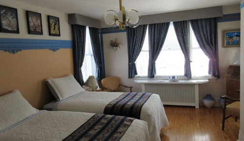 Classic Double Room, Shared Bathroom, Lake View (Bleue)