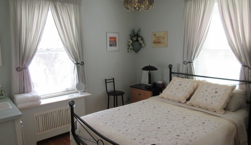 Double Room, Shared Bathroom, River View (Verte)