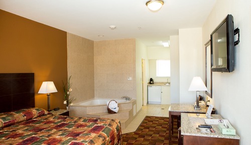 Deluxe Suite, 1 King Bed