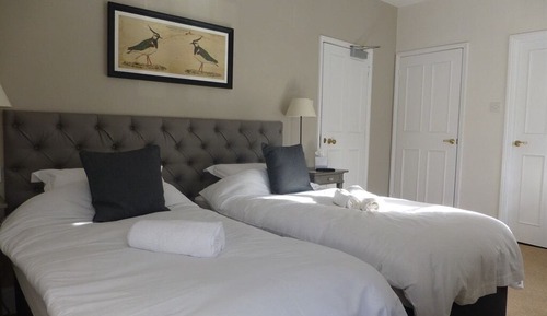 Superior Double Room, Ensuite, Garden View (Available as Twin)