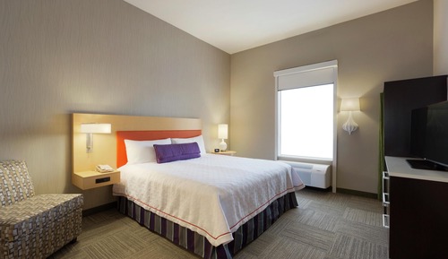 Suite, 1 King Bed with Sofa bed, Accessible