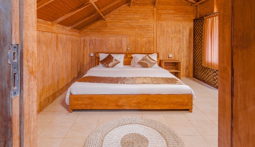 Standard Double Room, Garden View