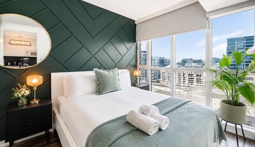 Executive Suite, 1 Queen Bed with Sofa bed, City View