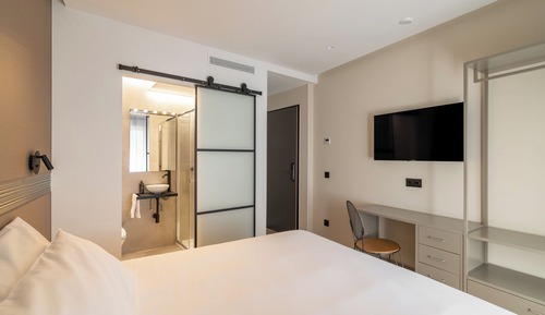 Economy Double Room
