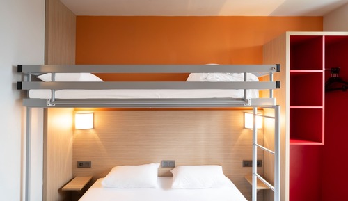 Standard Room, Multiple Beds (1 Double and 1 Single bed)