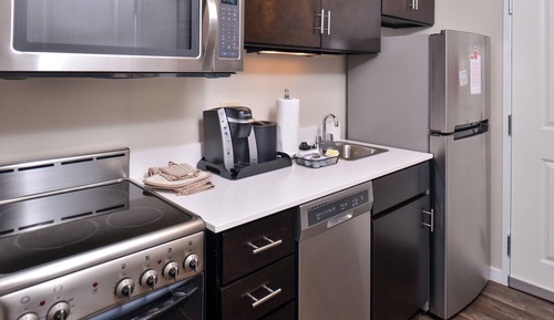 Suite, 1 Bedroom (Mobility Accessible, Roll-in Shower)