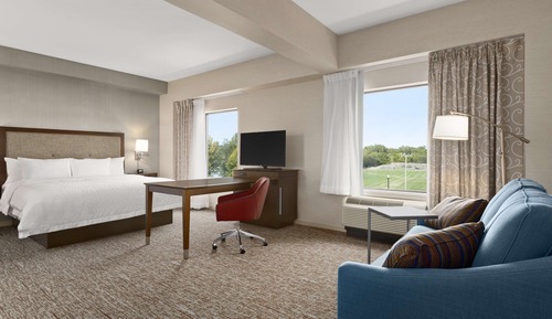 Studio, 1 King Bed, Non Smoking, Lake View