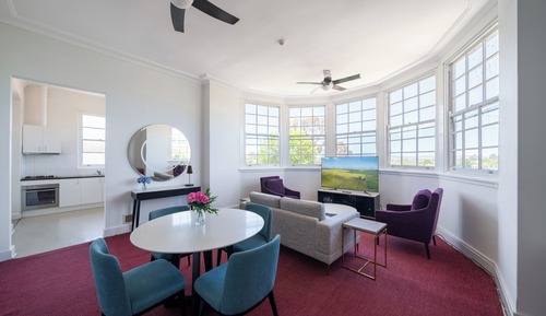 Deluxe Apartment, 6 Bedrooms, Kitchen, Mountain View