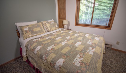 White Pine Suite (Guest House)