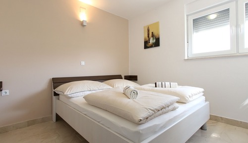 Deluxe Apartment, 2 Bedrooms, Terrace, Beachside