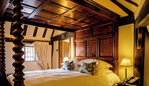 Signature Double Room (Four Poster - Tudor Parlour)