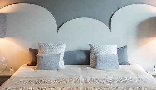 Deluxe Room, 1 King Bed (Marnie)